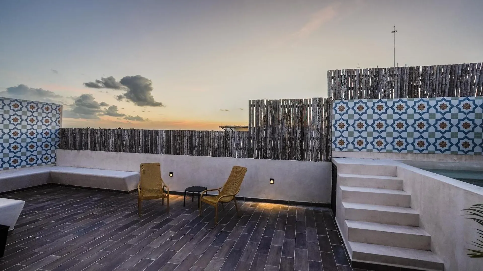Sunset Serenity - Amply Private Terrace & Pool & Gym & Beach Club Access Tulum Pueblo Mexico