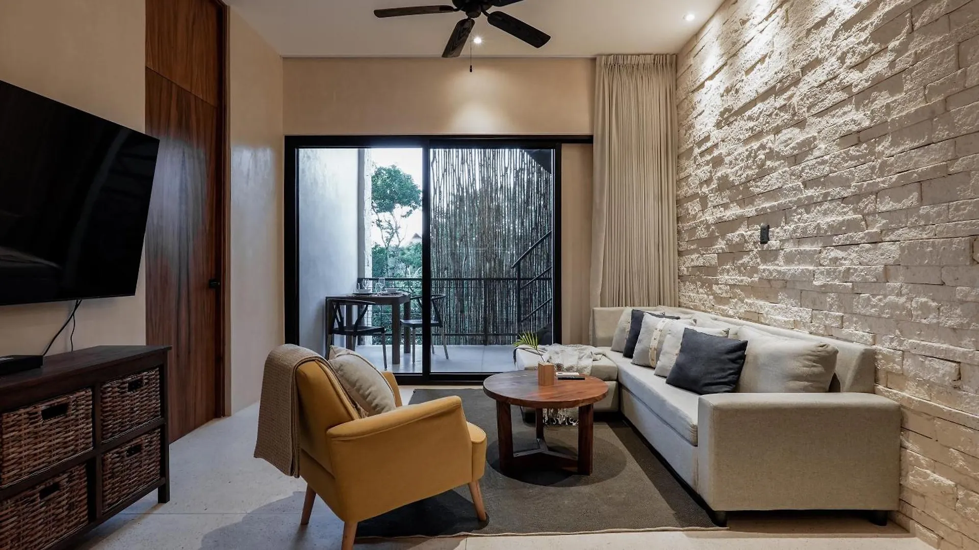 Sunset Serenity - Amply Private Terrace & Pool & Gym & Beach Club Access Tulum Pueblo