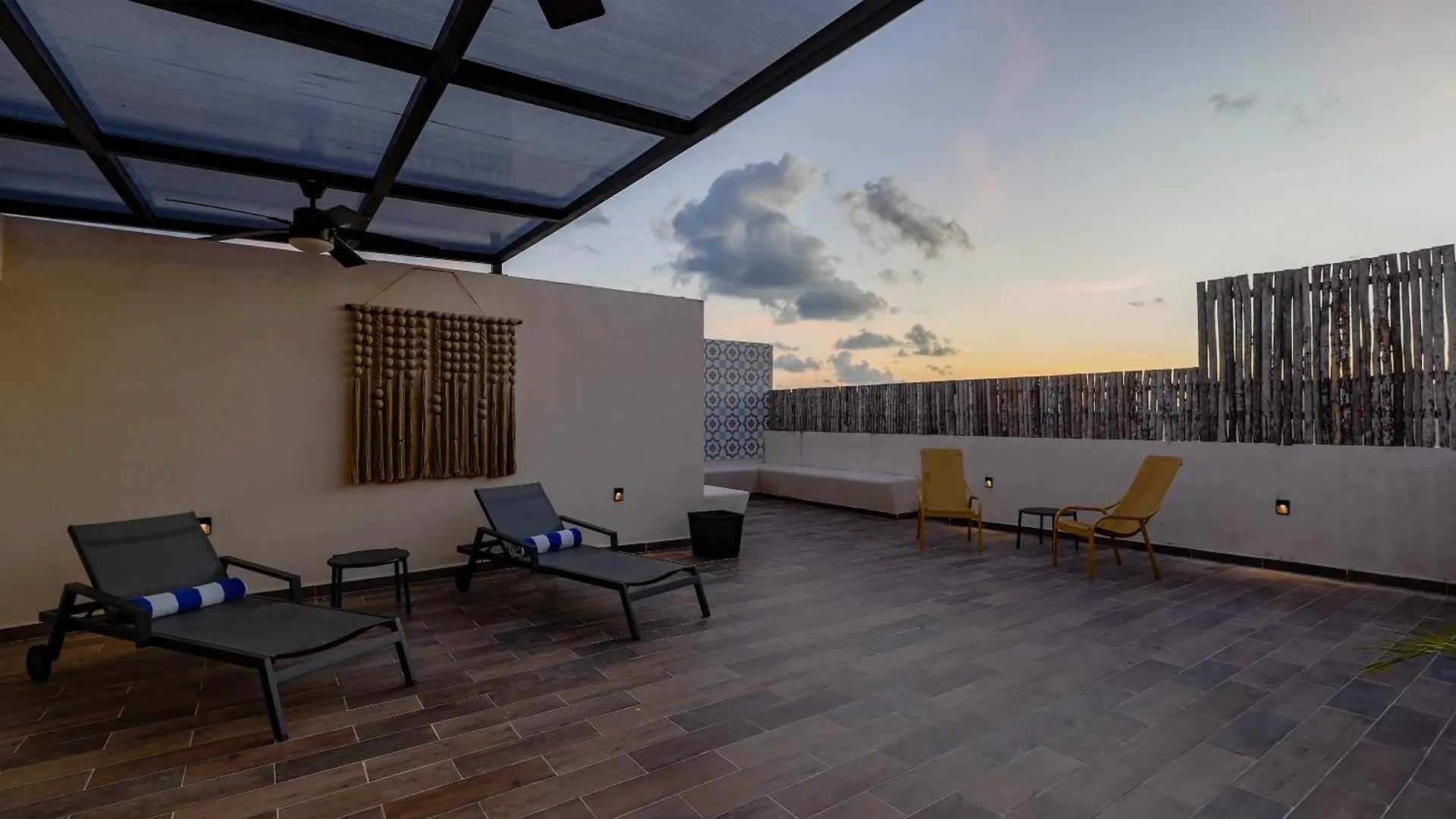 Sunset Serenity - Amply Private Terrace & Pool & Gym & Beach Club Access Tulum 0*,