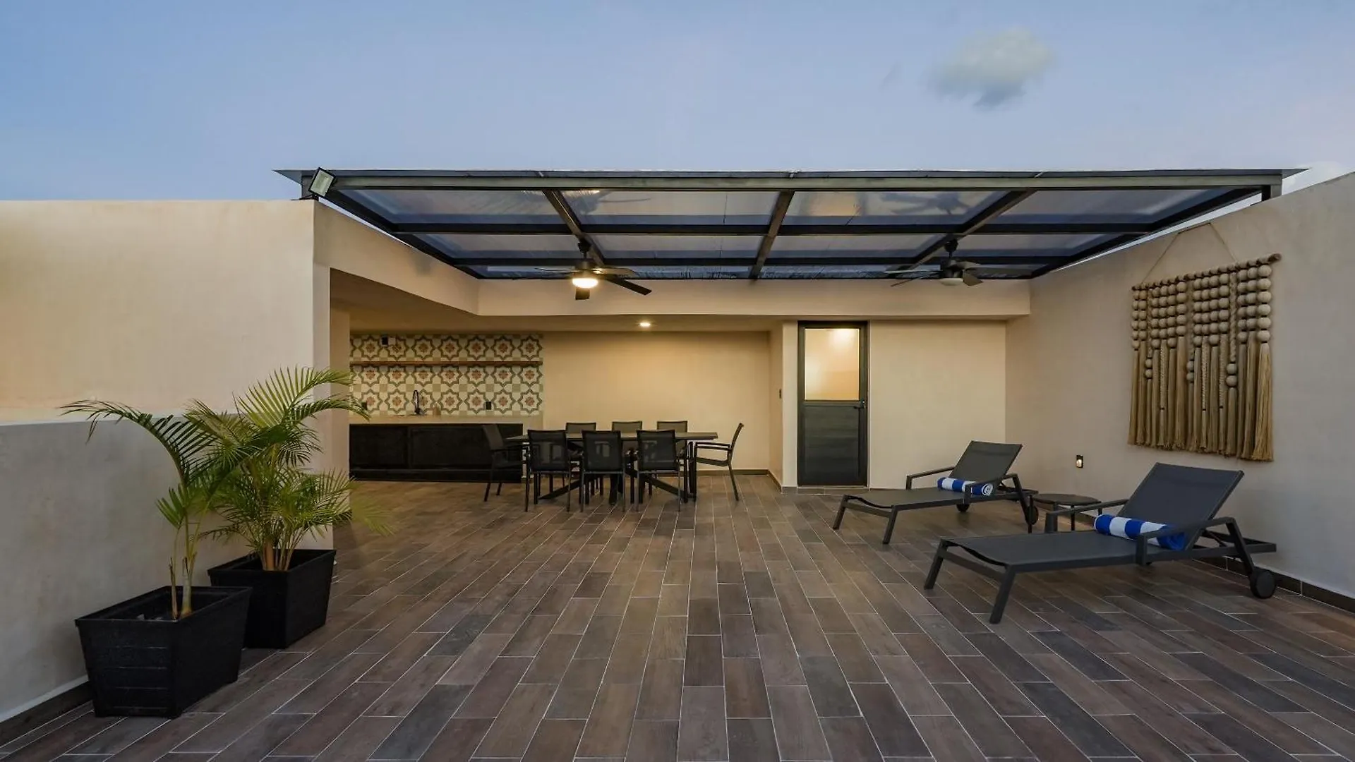 Sunset Serenity - Amply Private Terrace & Pool & Gym & Beach Club Access Tulum Mexico