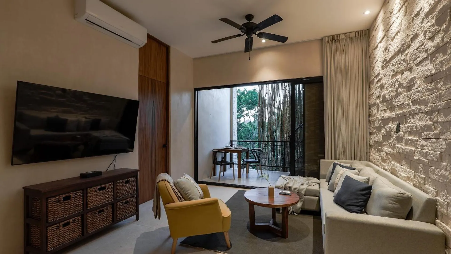 Sunset Serenity - Amply Private Terrace & Pool & Gym & Beach Club Access Tulum 0*,